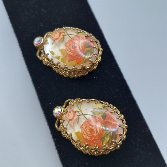 Vintage  W. Germany Handpaint Floral ClipOn Earrings w/ Rhinestone, GC. - Picture 11 of 16